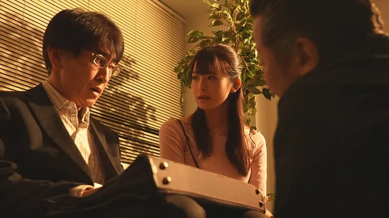 Chồng yêu vay nợ bọn cho vay nặng lãi, bà xã phải bán thân để trả nợ